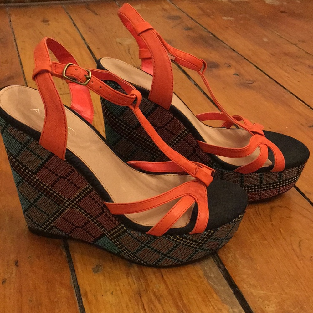 Aldo platform wedges